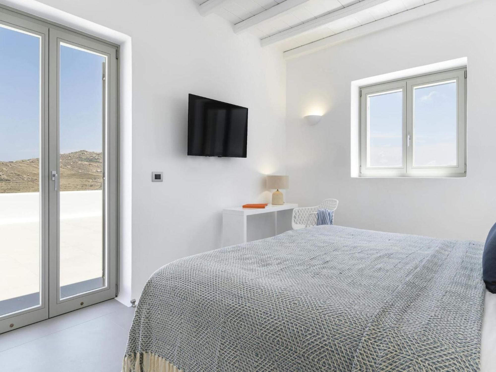 Holiday home Pristine With Swimming Pool Kalafatis