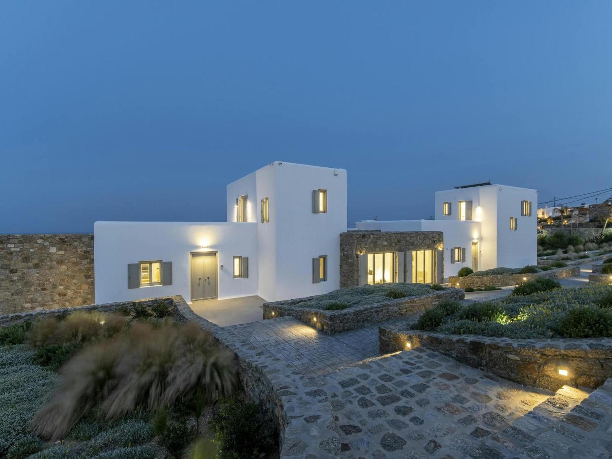 Pristine With Swimming Pool *